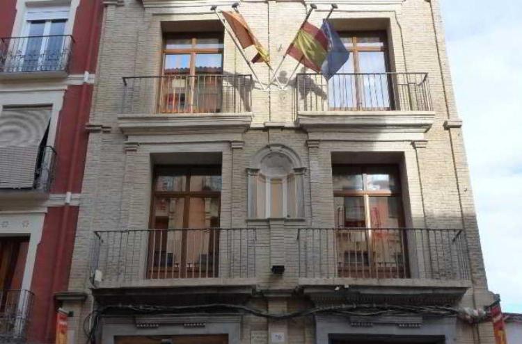 Be Zaragoza Hostel מראה חיצוני תמונה The headquarters of the party in Madrid.